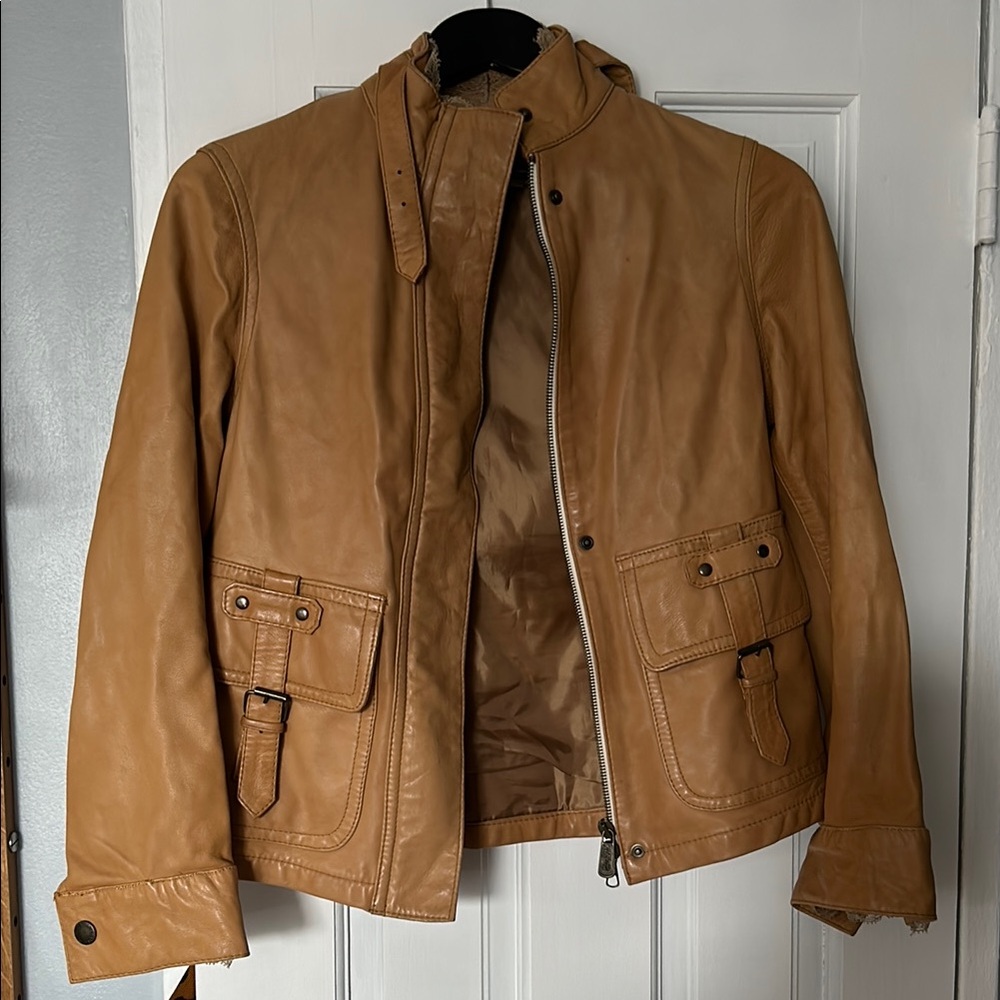 Women’s Tan Leather Jacket